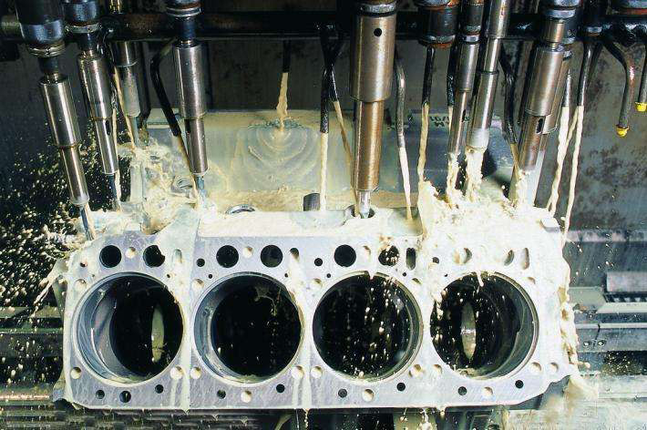 金屬清洗消泡劑應(yīng)用場景 金屬清洗消泡劑應(yīng)用場景