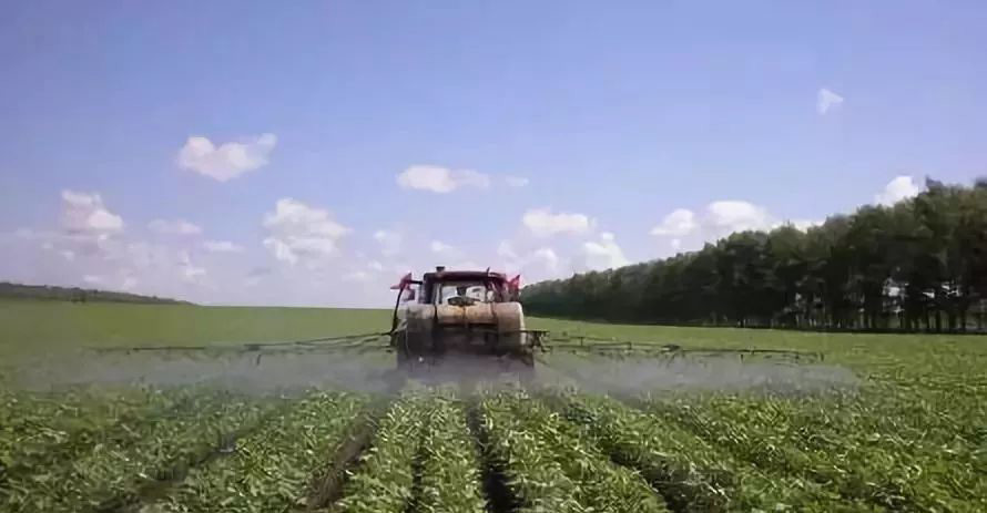 液態(tài)肥料消泡劑應用圖 液態(tài)肥料消泡劑應用圖